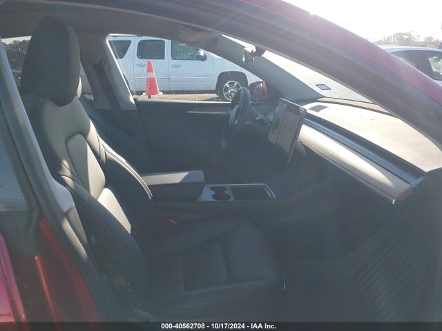 2024 TESLA MODEL Y 7SAYGDEE2RA231068 Photo 4