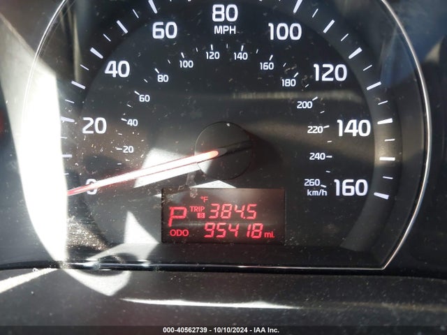 5XYKT3A66FG660082 KIA SORENTO LX