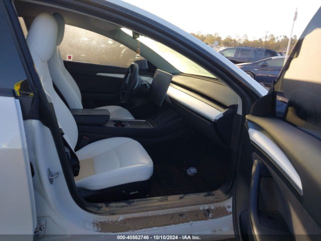 2022 TESLA MODEL 3 5YJ3E1EB9NF263997 Photo 4