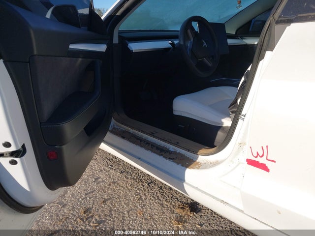 2022 TESLA MODEL 3 5YJ3E1EB9NF263997 Photo 5