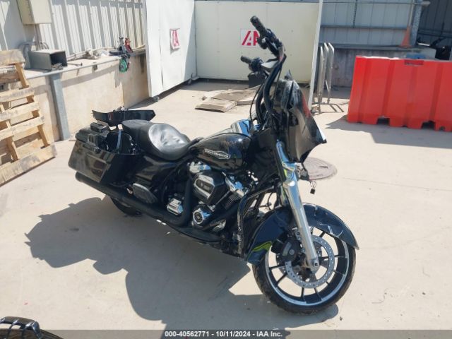 2022 HARLEY-DAVIDSON FLHX 1HD1KBC18NB640076