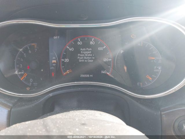1C4RJFBG0FC124732 Jeep Grand Cherokee Limited