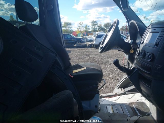 WCDPE7CD2GP313594 Freightliner Sprinter 2500 Normal Roof