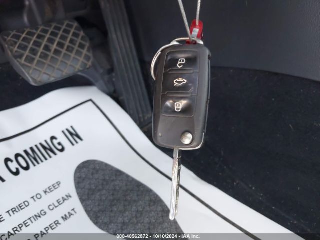 3VWD17AJ4EM416603 Volkswagen Jetta 1.8t Se