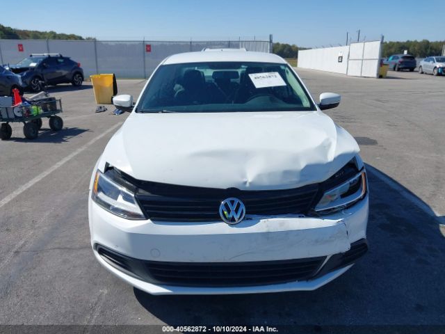 3VWD17AJ4EM416603 Volkswagen Jetta 1.8t Se