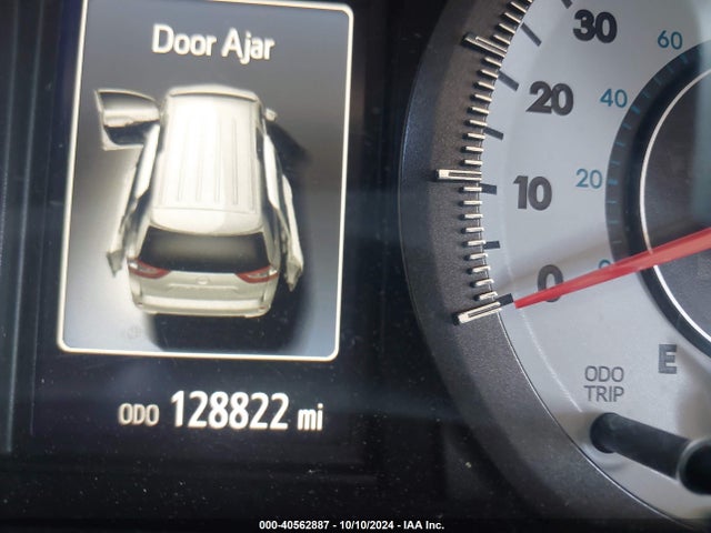 Toyota Sienna Se 8 Passenger 2018 5TDXZ3DC1JS940543 Image 14