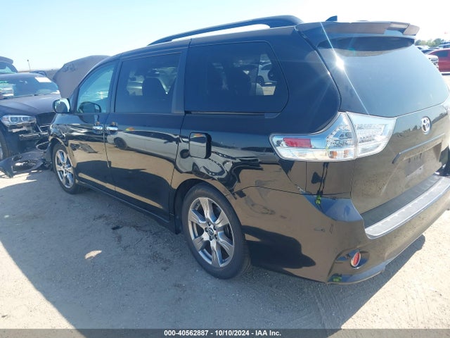 Toyota Sienna Se 8 Passenger 2018 5TDXZ3DC1JS940543 Image 3