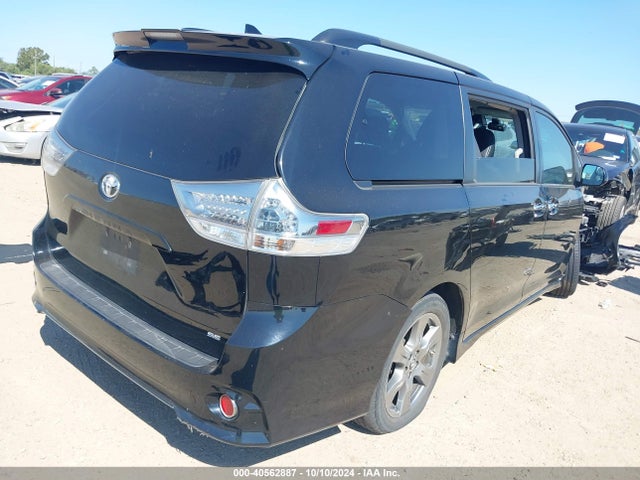 Toyota Sienna Se 8 Passenger 2018 5TDXZ3DC1JS940543 Image 4