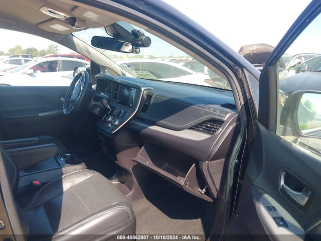 Toyota Sienna Se 8 Passenger 2018 5TDXZ3DC1JS940543 Image 5