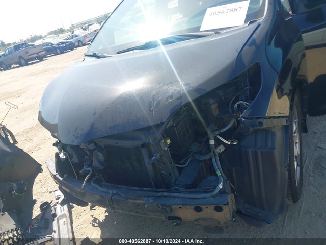 Toyota Sienna Se 8 Passenger 2018 5TDXZ3DC1JS940543 Image 6