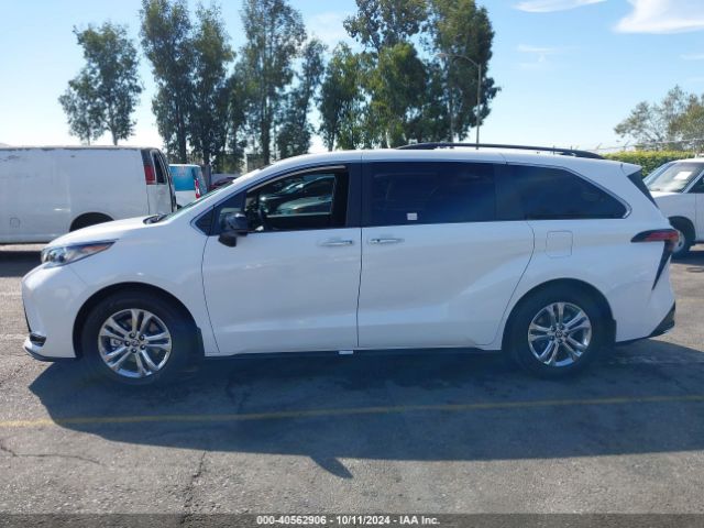 5TDDSKFC4PS093413 Toyota Sienna Xse