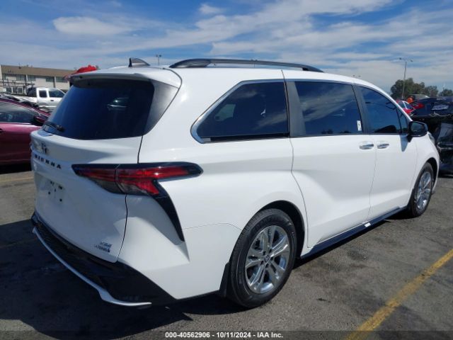 5TDDSKFC4PS093413 Toyota Sienna Xse