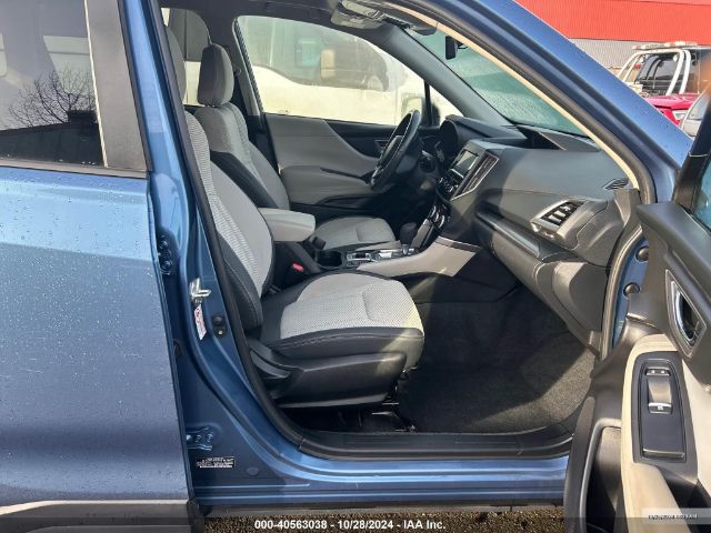 JF2SKAGC0KH576296 Subaru Forester Premium