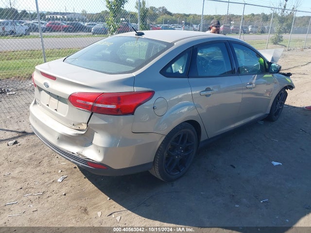 Ford FOCUS SE 2016 1FADP3F26GL257704 Image 4