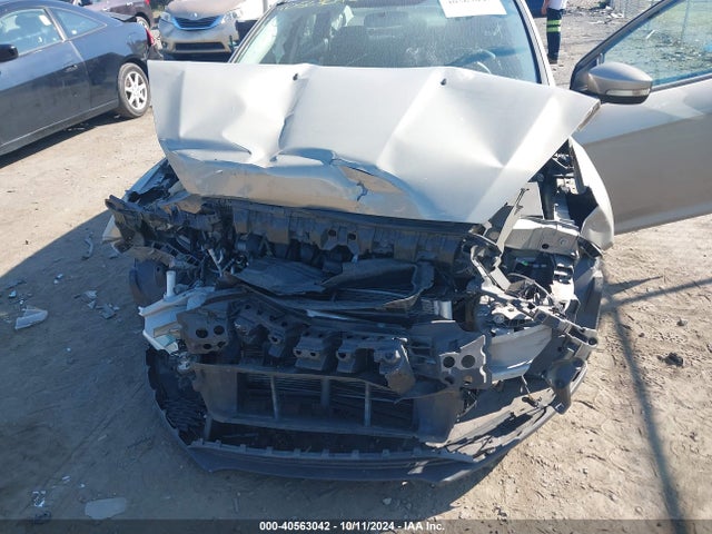 Ford FOCUS SE 2016 1FADP3F26GL257704 Image 6