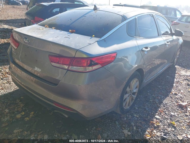 KIA Optima Lx 2017 5XXGT4L36HG155553 Image 4