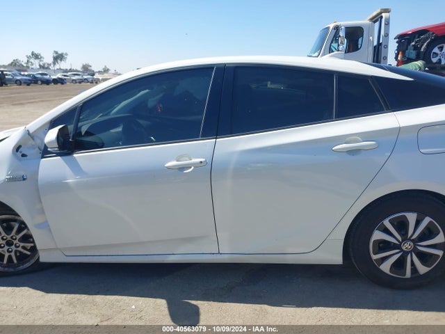 Toyota Prius Prime Premium 2019 JTDKARFP9K3108231 Image 15