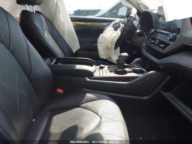 5TDFZRBH1MS159085 Toyota Highlander Platinum