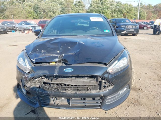 1FADP3L94JL237895 Ford FOCUS ST
