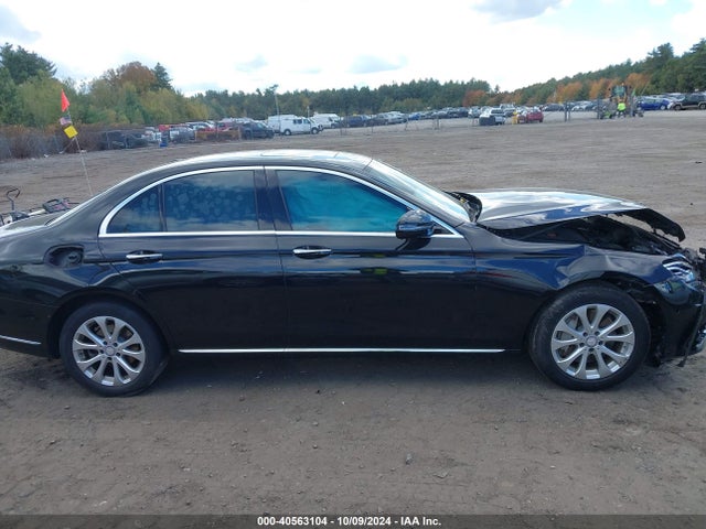 WDDZF4KB5HA182365 Mercedes-Benz E 300 4matic