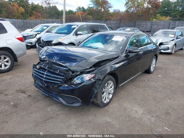 WDDZF4KB5HA182365 Mercedes-Benz E 300 4matic
