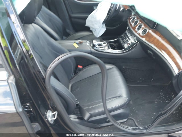 WDDZF4KB5HA182365 Mercedes-Benz E 300 4matic