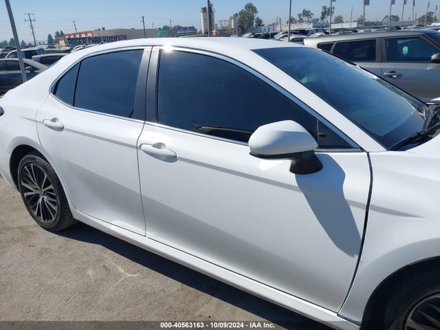 Toyota CAMRY LE 2020 4T1C11AK6LU360897 Image 14