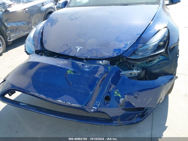 2024 TESLA MODEL Y 7SAYGDEE9RA318773 Photo 5