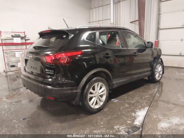JN1BJ1CR1JW205902 Nissan Rogue Sport Sv