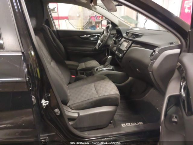 JN1BJ1CR1JW205902 Nissan Rogue Sport Sv