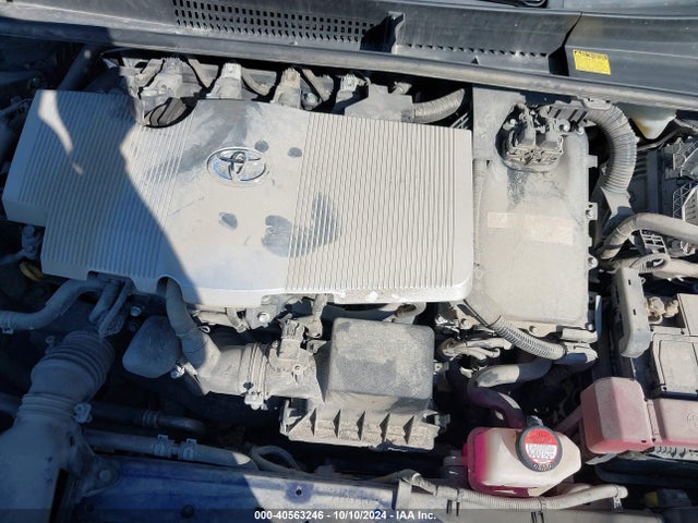 Toyota Prius Three 2016 JTDKARFU0G3519059 Image 10