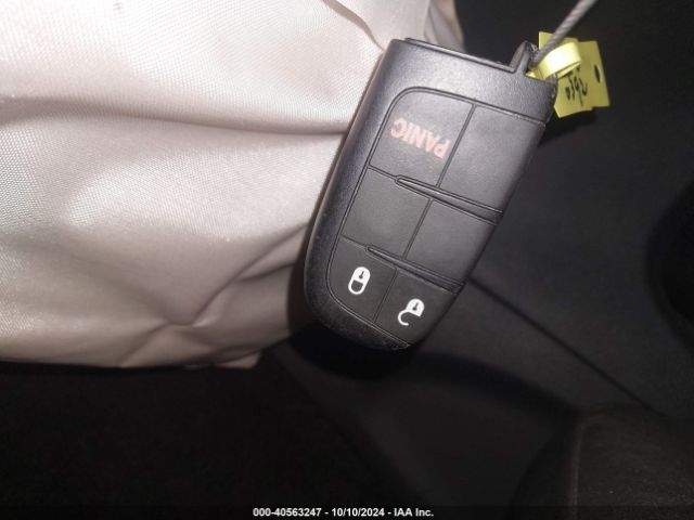 1C4RJEAG2JC512789 Jeep Grand Cherokee Laredo E 4x2