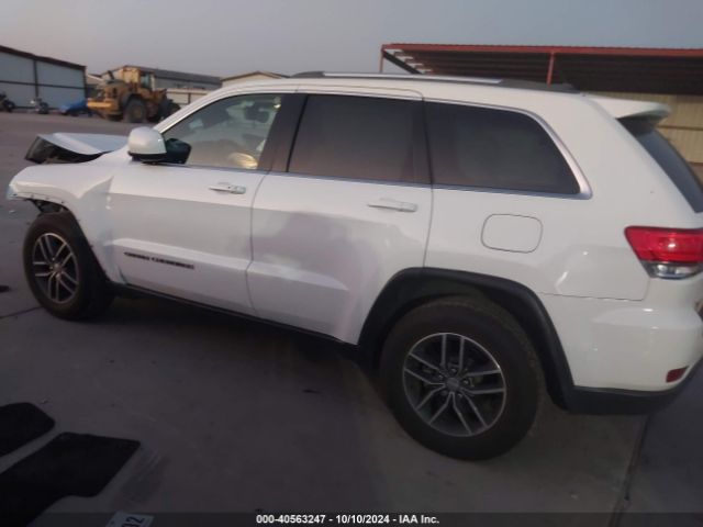 1C4RJEAG2JC512789 Jeep Grand Cherokee Laredo E 4x2