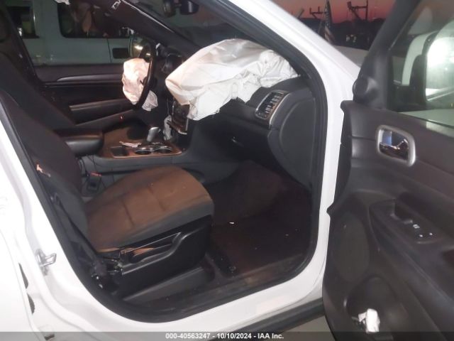 1C4RJEAG2JC512789 Jeep Grand Cherokee Laredo E 4x2