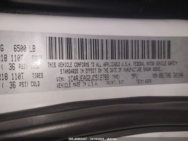 1C4RJEAG2JC512789 Jeep Grand Cherokee Laredo E 4x2