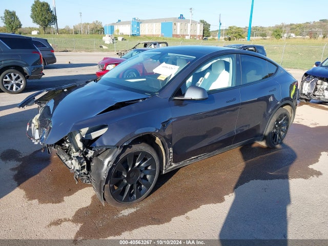 2023 TESLA MODEL Y 7SAYGDEE8PA176557 Photo 1