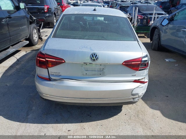 Volkswagen Passat 1.8t S 2017 1VWAT7A38HC008237 Image 15