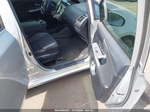 JTDZN3EU6FJ023484 Toyota Prius V Three