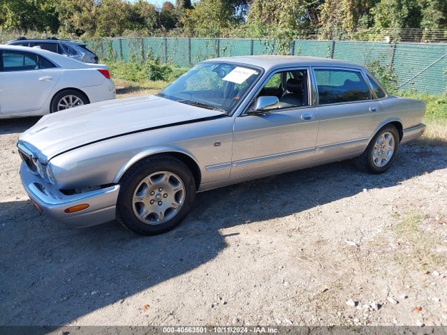 2001 JAGUAR XJ8 SAJDA24C31LF37822 Photo 1