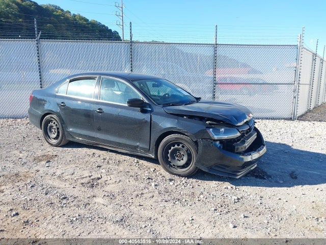 2017 3VW2B7AJ9HM303125 main image