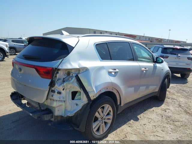 KIA Sportage Lx 2017 KNDPMCAC7H7172414 Image 4