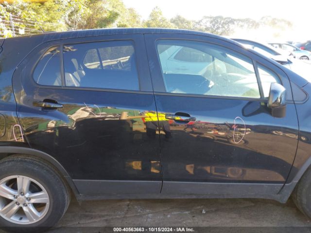 KL7CJKSM9NB507610 Chevrolet Trax Fwd Ls