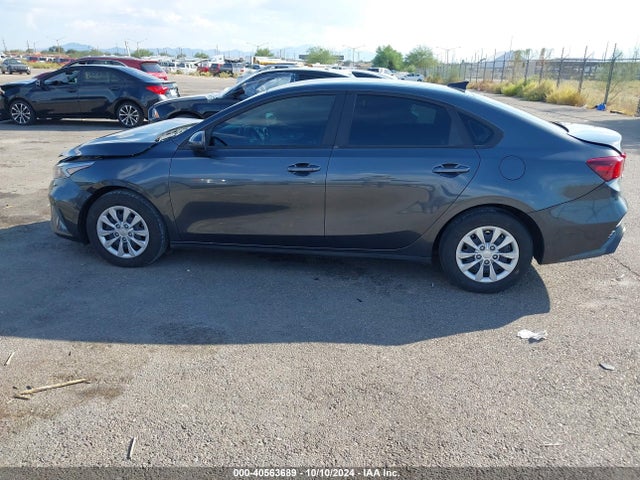 KIA FORTE FE 2022 3KPF24AD1NE503371 Image 15