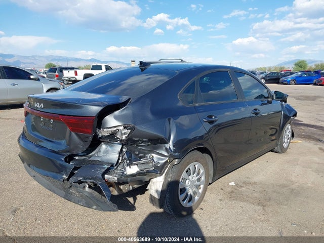 3KPF24AD1NE503371 KIA FORTE FE