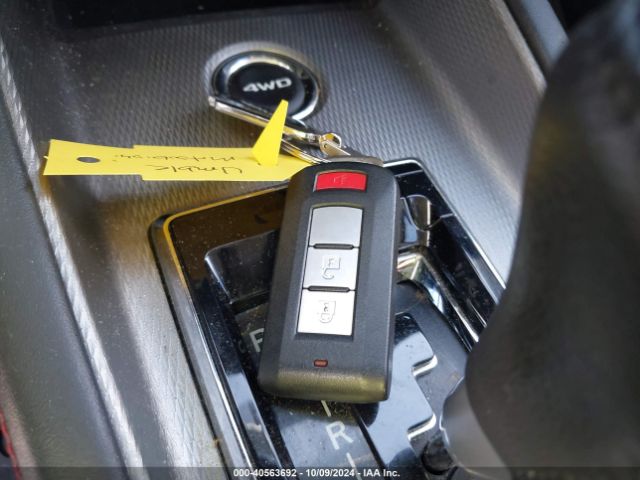 JA4AR3AWXJZ034128 Mitsubishi Outlander Sport 2.4 Se