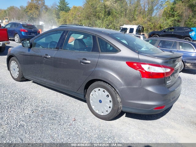 Ford FOCUS SE 2014 1FADP3F20EL222377 Image 3