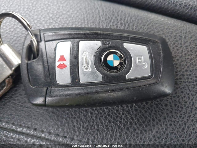 BMW 528i Xdrive 2016 WBA5A7C54GG146936 Image 11