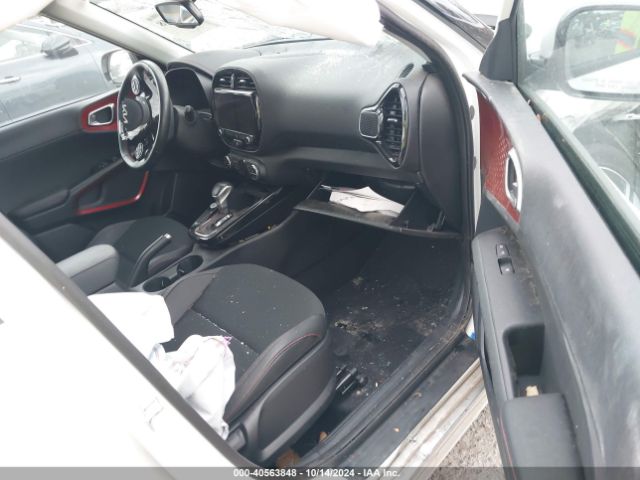 KNDJ53AU0R7903875 KIA Soul Gt-line