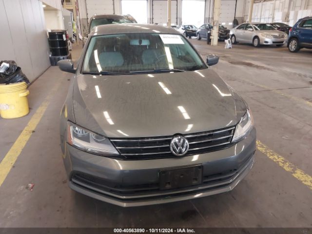 3VW2B7AJ2HM317030 Volkswagen Jetta 1.4t S