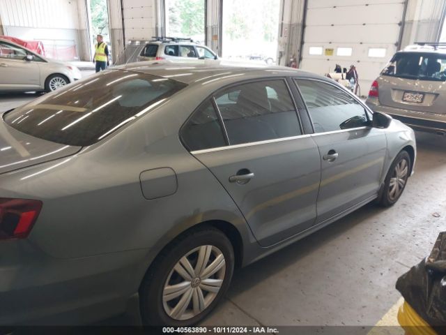 3VW2B7AJ2HM317030 Volkswagen Jetta 1.4t S